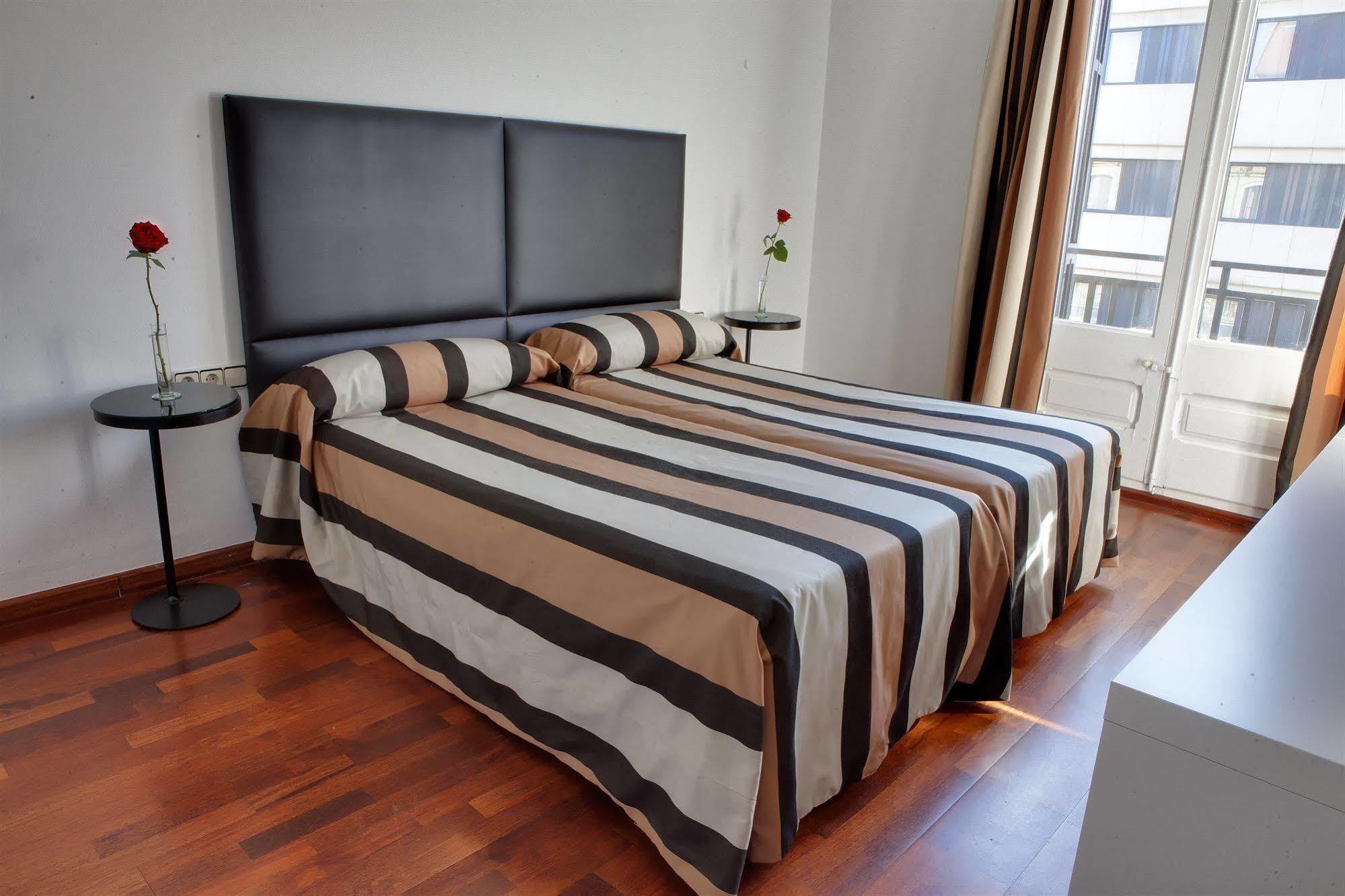 Barcelona Apartment Val Ngoại thất bức ảnh